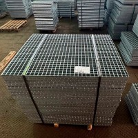 Решетчатый прессованный настил P Zn 33x33 / 30x2 мм Ст3 СТО 23083253-003-2008
